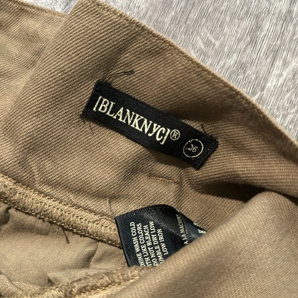 BLANKNYC Paperbag Jogger in Sand Storm 26 - Picture 4 of 5